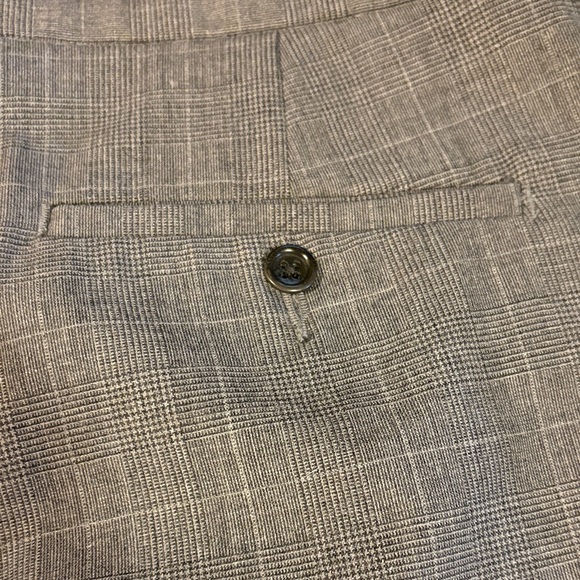 Banana Republic Light Gray Checkered Trousers - Picture 3 of 4